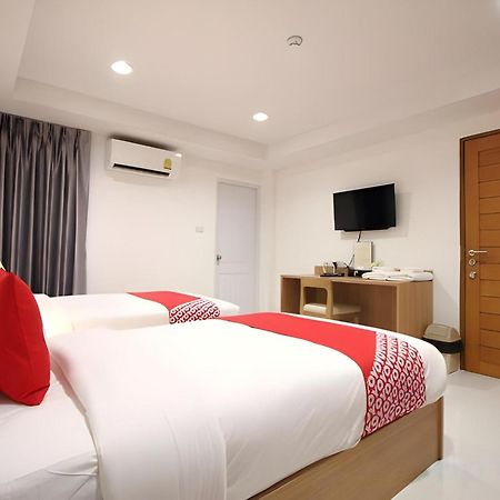 Super Oyo 484 Pannee Residence Khaosan Sha Plus Bangkok Buitenkant foto