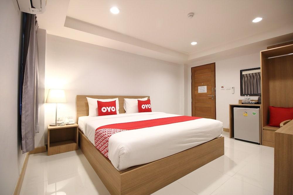 Super Oyo 484 Pannee Residence Khaosan Sha Plus Bangkok Buitenkant foto