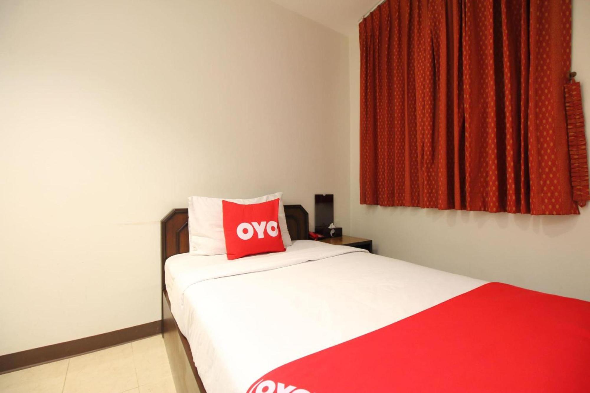 Super Oyo 484 Pannee Residence Khaosan Sha Plus Bangkok Buitenkant foto