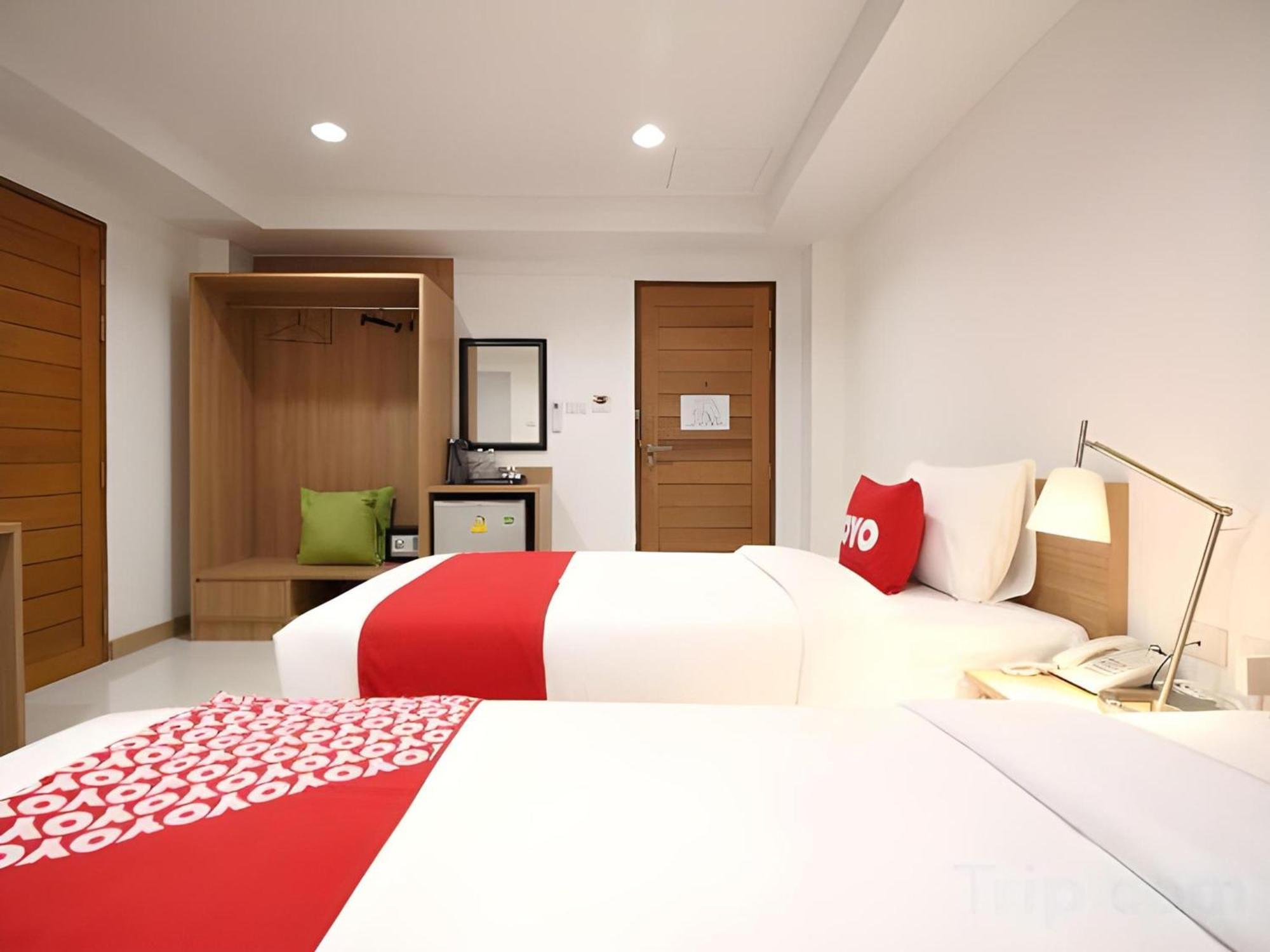 Super Oyo 484 Pannee Residence Khaosan Sha Plus Bangkok Buitenkant foto