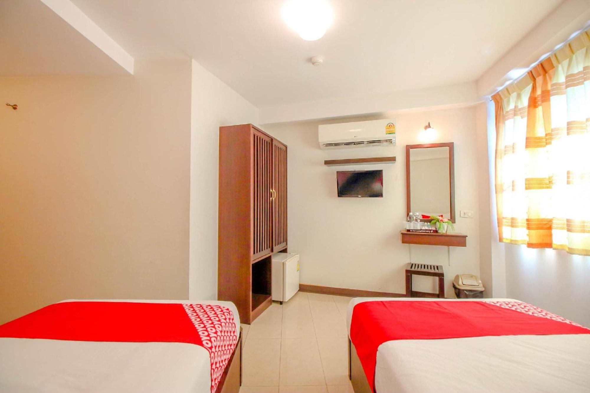 Super Oyo 484 Pannee Residence Khaosan Sha Plus Bangkok Buitenkant foto