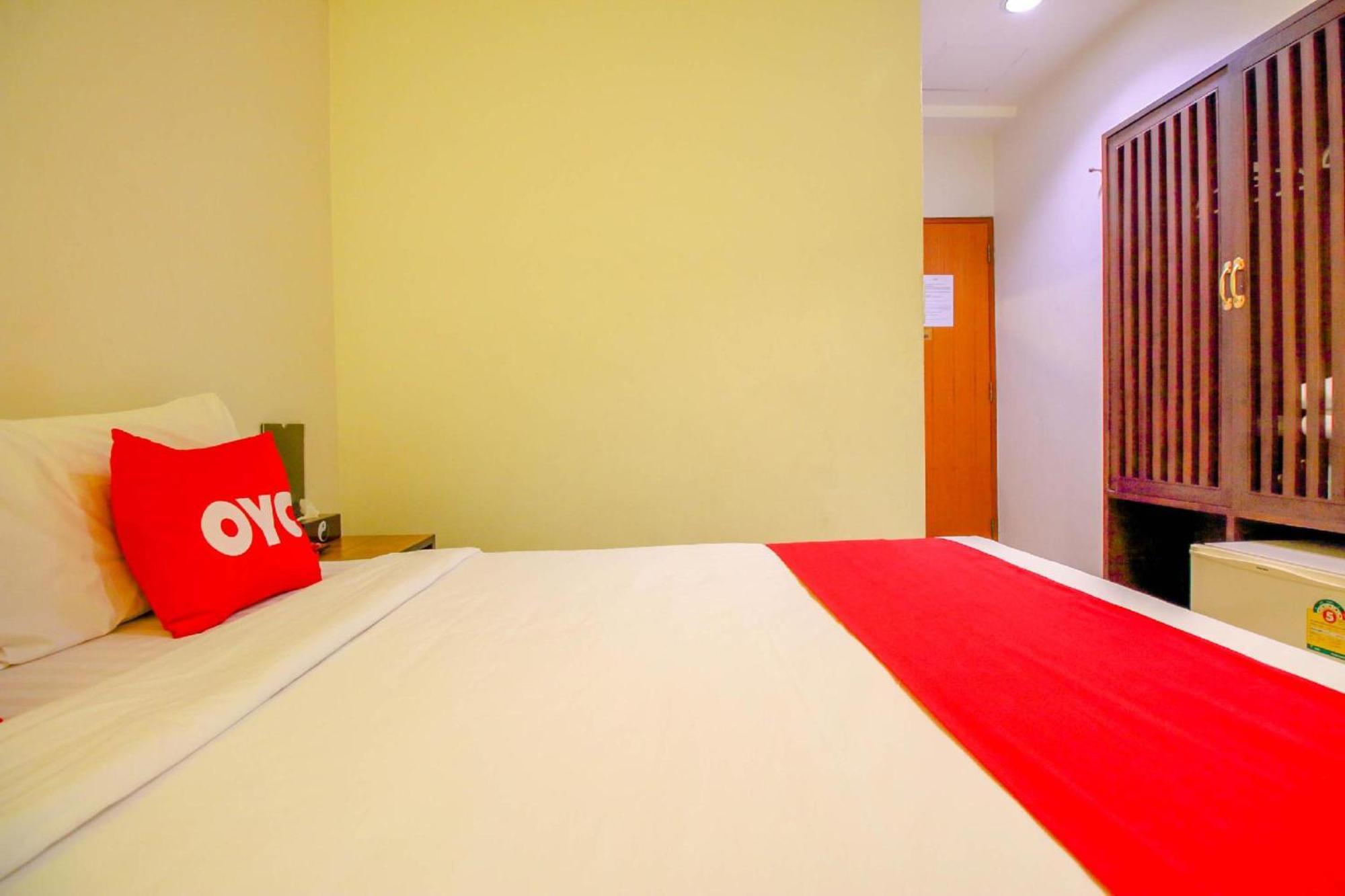 Super Oyo 484 Pannee Residence Khaosan Sha Plus Bangkok Buitenkant foto
