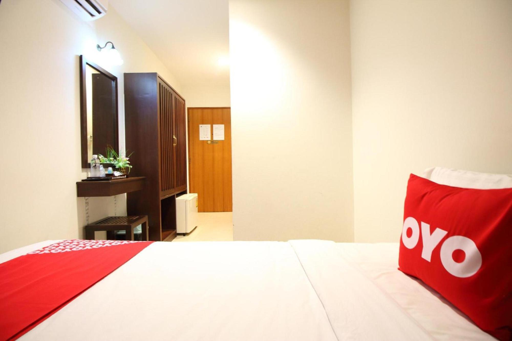 Super Oyo 484 Pannee Residence Khaosan Sha Plus Bangkok Buitenkant foto