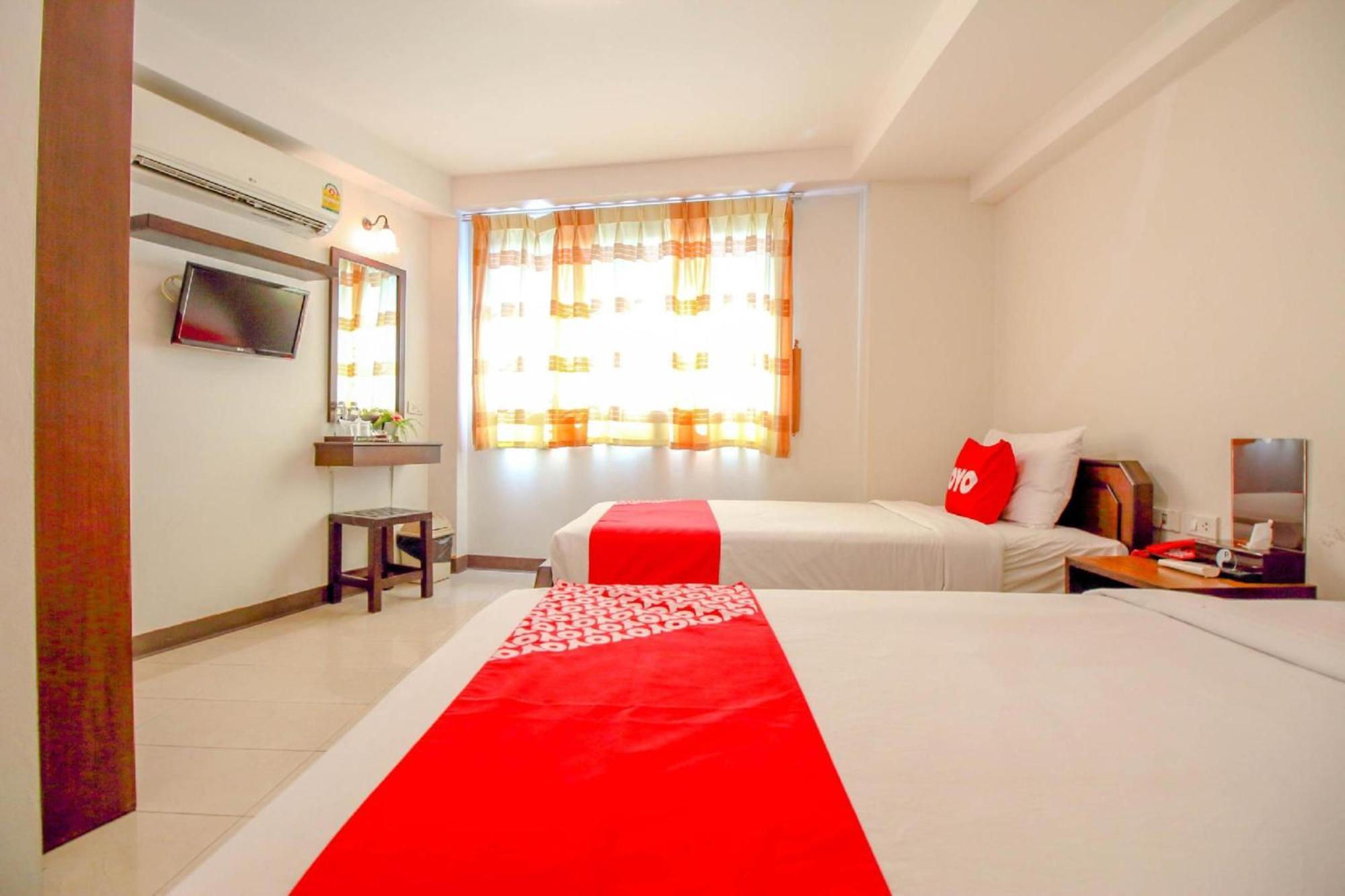 Super Oyo 484 Pannee Residence Khaosan Sha Plus Bangkok Buitenkant foto