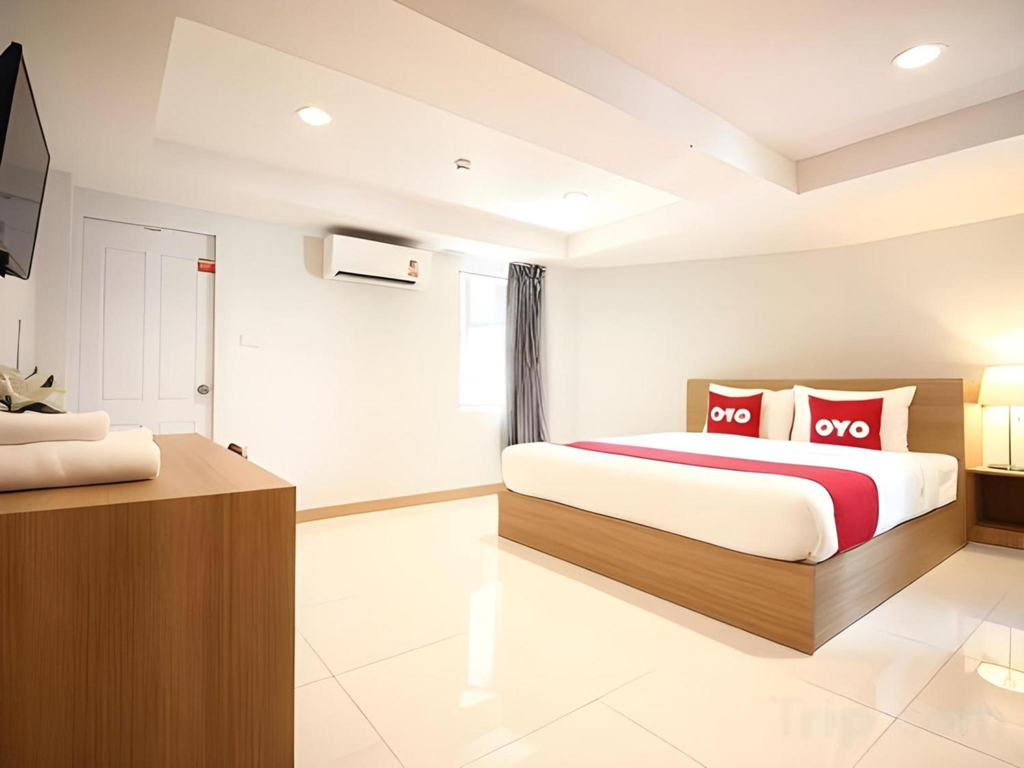Super Oyo 484 Pannee Residence Khaosan Sha Plus Bangkok Buitenkant foto
